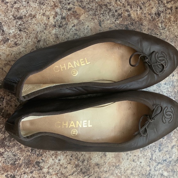 Authentic Chanel Ballet flats. Brown size 9.5 - Picture 1 of 6